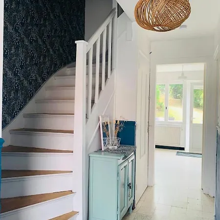 Entre Et Falaises - - Maison Familiale Avec Jardin A 800 M De La