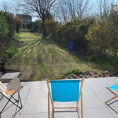 Entre Et Falaises - - Maison Familiale Avec Jardin A 800 M De La